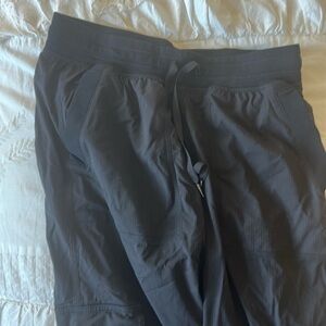 Lululemon mid rise dance studio cargo BLACK Pants